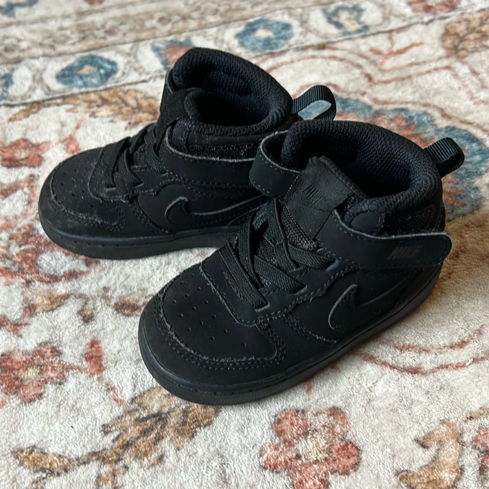 5.5 Baby Nikes